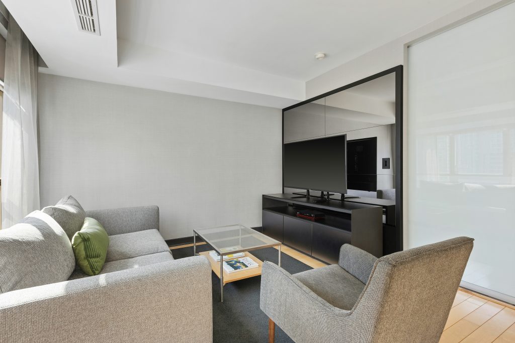 답답한 거실이 넓어지는 마법 8 거실 넓어보이는 법